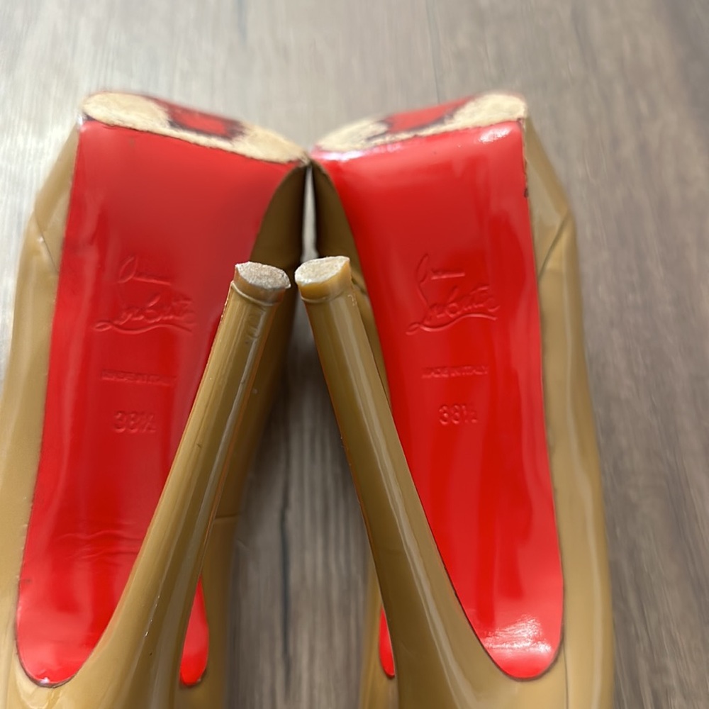 CHRISTIAN LOUBOUTIN Bianca Nude Beige Patent Platform Pumps Heels US 8.5 EU 38.5 - Picture 6 of 12
